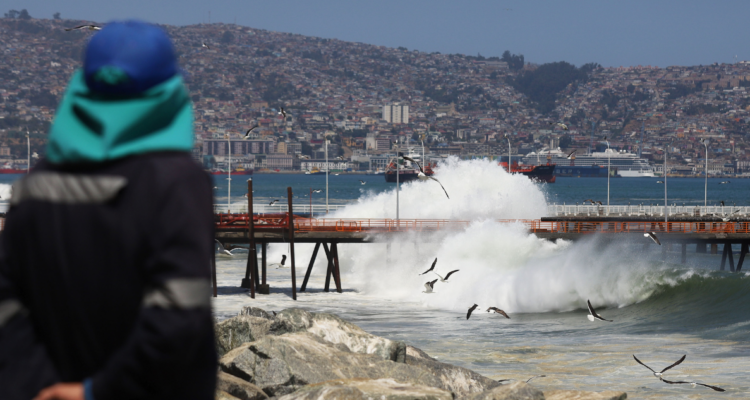 Anuncian marejadas para las costas de Chile entre este jueves y sábado: revisa las regiones afectadas