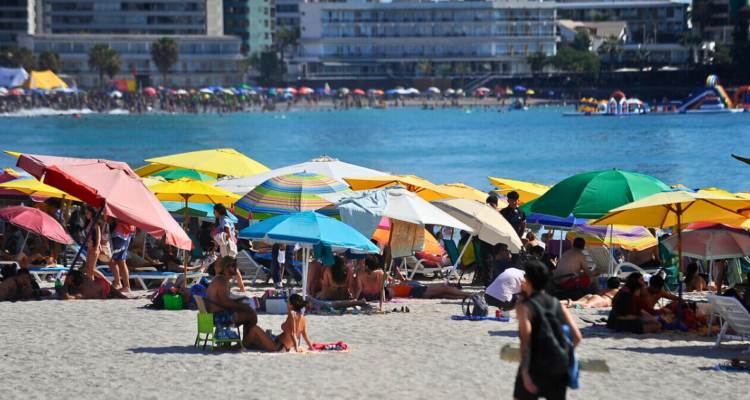 Estas son todas las playas aptas para el baño en Chile: revisa el listado completo aquí según región