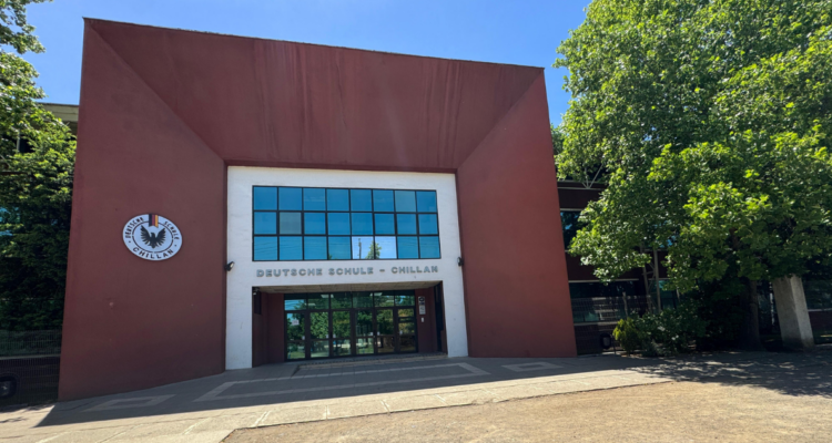 Corte absuelve a directivos del Colegio Alemán de Chillán acusados por desacato