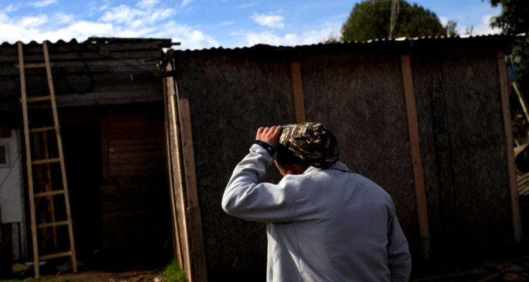 Río Bueno: familia podría ser desalojada tras demanda por "ocupar" terreno en que viven hace 40 años