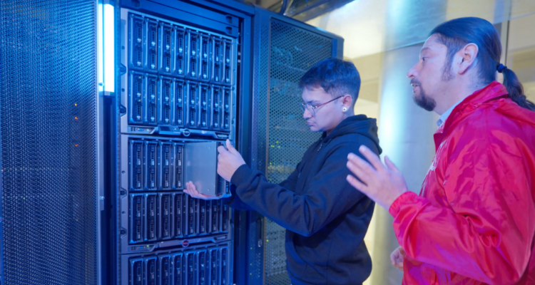 Inauguran el primer Data Center didáctico del país para capacitar a estudiantes de educación superior