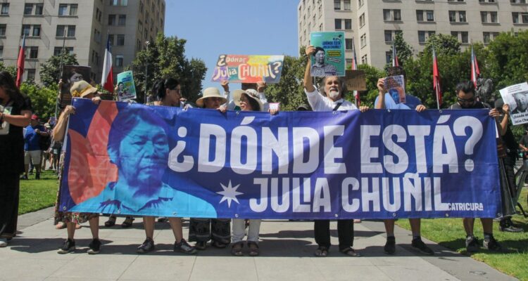 Búsqueda de Julia Chuñil: a cinco meses de su desaparición nada se sabe de la dirigente indígena