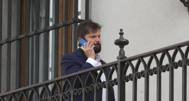 Corte dio 24 horas a jueza para justificar autorización de "pinchazo" a llamada entre Huneeus y Boric