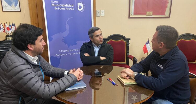 Autoridades piden fortalecer la Carretera Austral ante restricciones a camiones chilenos en Argentina