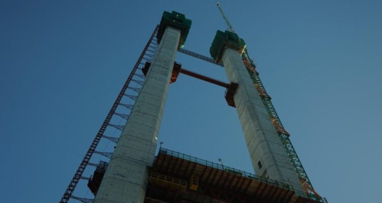 Termina paro de trabajadores del Puente Chacao tras acuerdo para mejorar condiciones laborales en obra