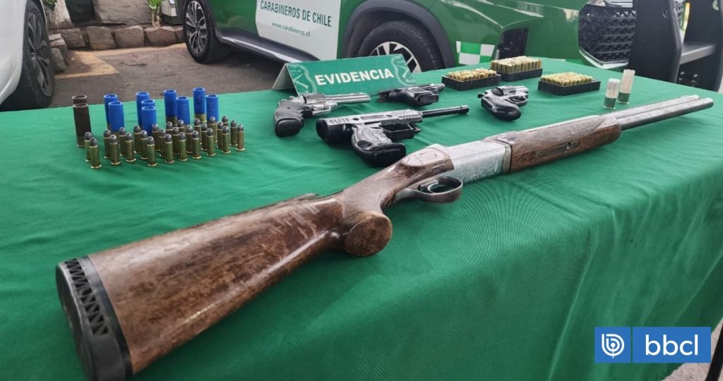 Enfrentamiento a tiros deja dos detenidos en Puente Alto: uno tiene 89 años