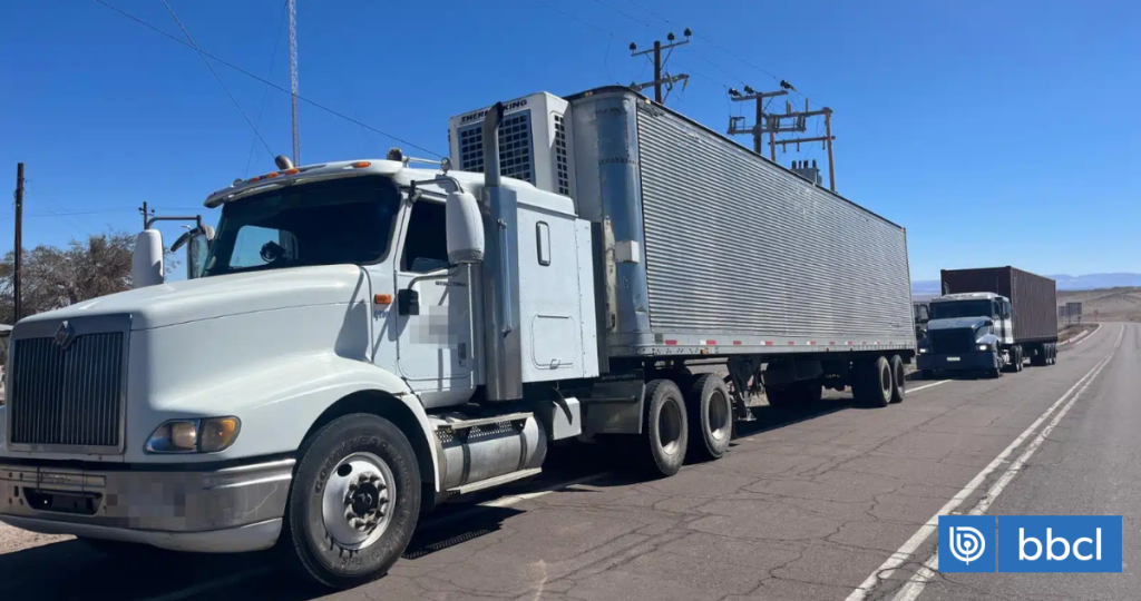 Prisión preventiva para cuatro chilenos que transportaban $2.500 millones en cigarros de contrabando