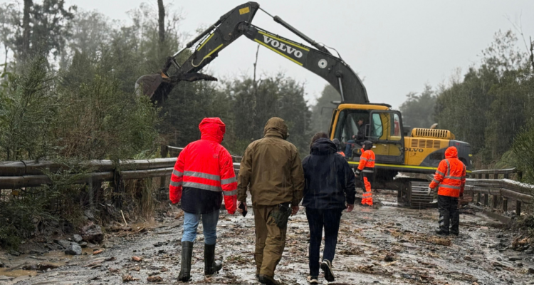Por sistema frontal: suspenden clases de este lunes en zona de Carretera Austral