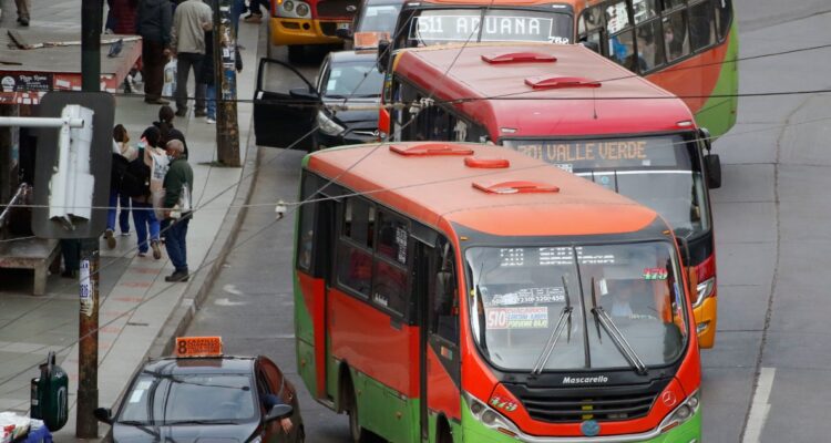 Transportes revisa antecedentes de empresas interesadas en reemplazar a Fenur en Gran Valparaíso