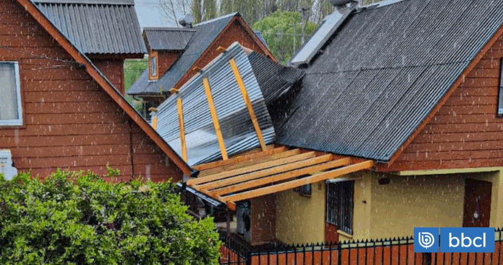 Autoridades aseguran que afectados por tornado en Linares han recibido ayuda desde el sábado