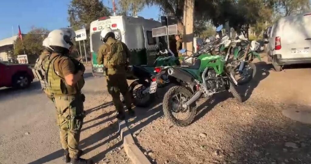 Indagan robo con retención de víctima en Quilicura: empresario fue asaltado cuando compraba desayuno