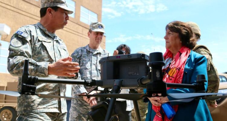 Gobierno anuncia flota de drones para vigilar la frontera en medio de polémica con candidato boliviano