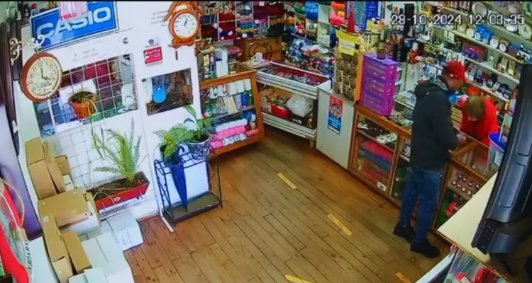 Piden 15 años de cárcel para sujeto que asaltó relojería atendida por adultos mayores en Llanquihue