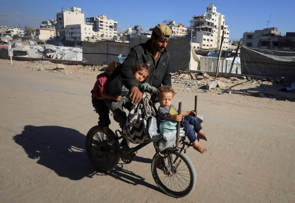 La alargada sombra del trauma: ¿Se transmiten sus efectos de padres a hijos? | Ciencia