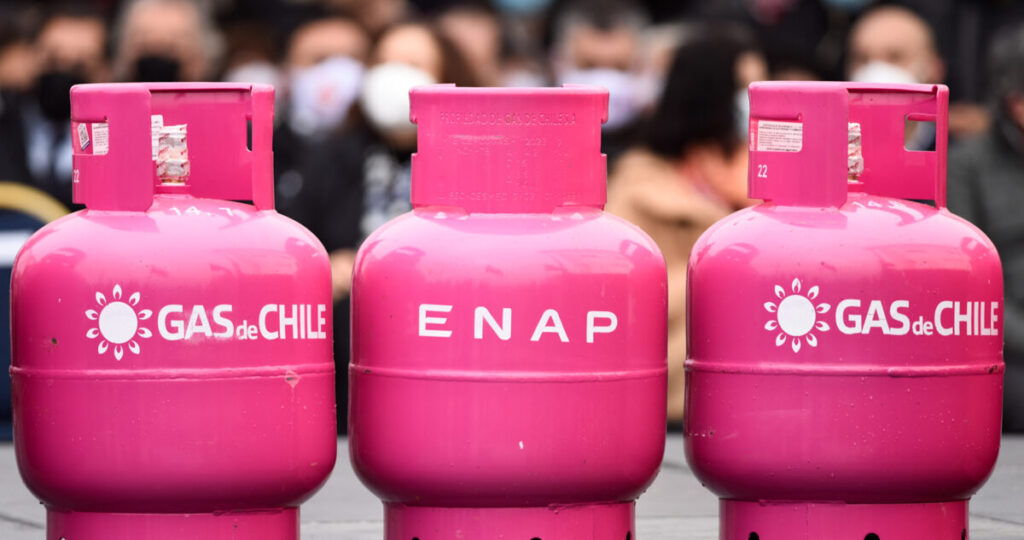 Gas a precio justo: la iniciativa que Enap y diputados dan por muerta pero su líder define como éxito