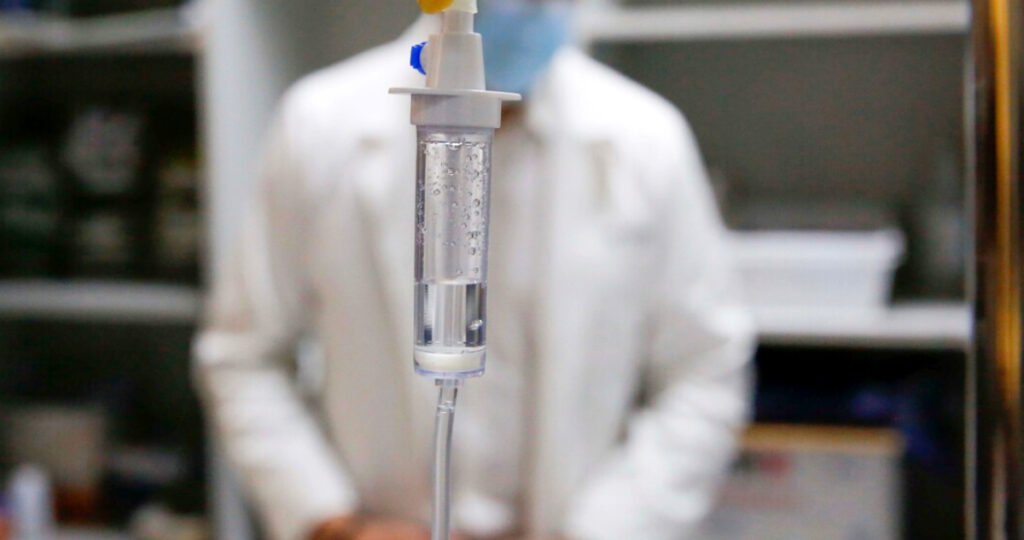 Condenan a médico por tráfico de drogas al recetar morfina a paciente que no necesitaba el tratamiento