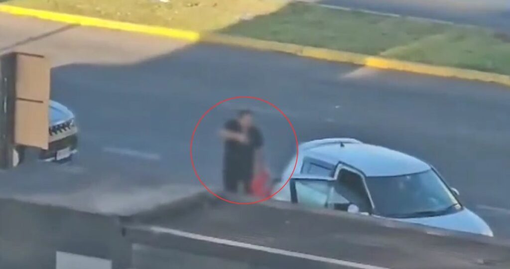 Médico chocó a conductor, lo pateó en la cara, lo amenazó con arma y disparó al aire en Iquique