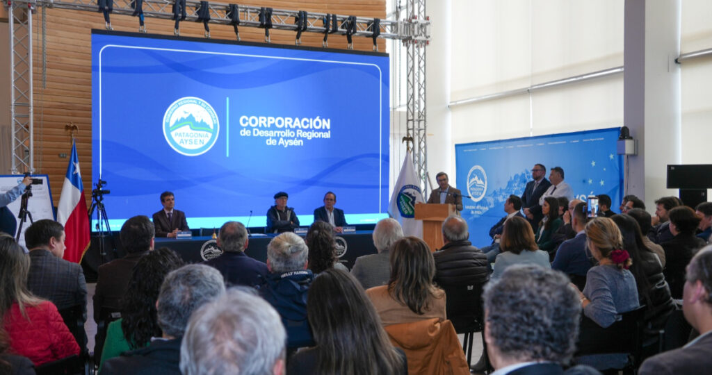 Buscan impulsar economía local: CMPC se integra a Corporación de Desarrollo Regional de Aysén