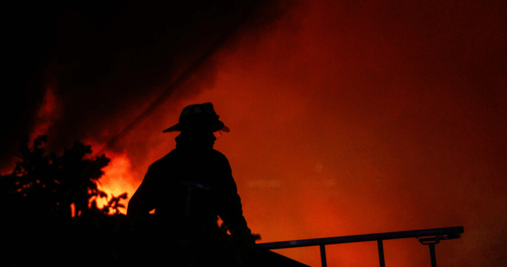 Senapred cancela alerta roja para La Estrella: incendio forestal está "controlado"