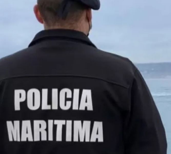 Rescatan con vida a jóvenes que se ahogaban en playa de Caleta de Hornos