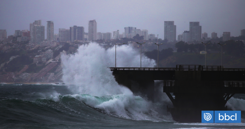 Emiten aviso de marejadas para el norte y centro de Chile: revisa cuándo terminan y zonas afectadas
