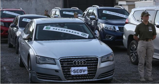 Robaban autos y los vendían a Bolivia: 16 detenidos y $600 millones recuperados en operativo en Calama