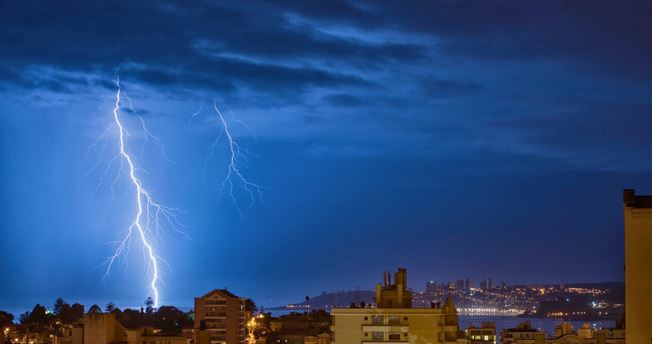 DMC emite aviso meteorológico por tormentas eléctricas para 9 regiones: revisa AQUÍ los lugares