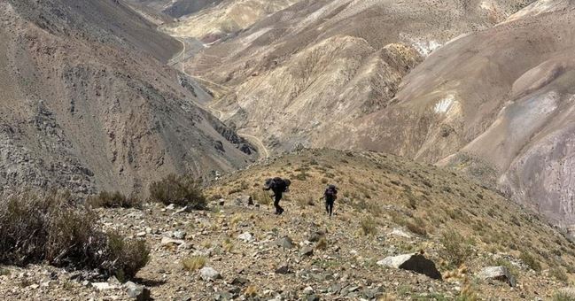 Inician operativo de búsqueda de turista polaco que se extravió tras ascender cerro en Valle del Elqui