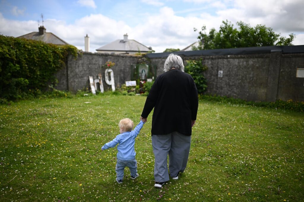 Ejercer de abuelos mejora las facultades mentales