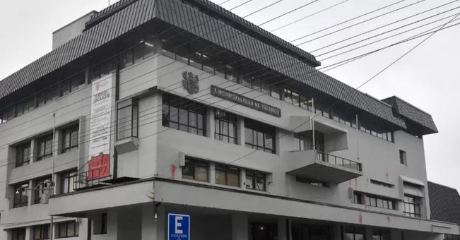 Valdivia: Concejales piden sumario y destitución para funcionarios que apostaron en casinos de juego