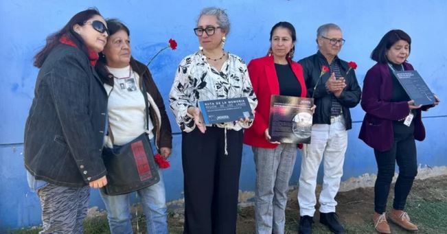 Instalan placa de memoria en excuartel de Investigaciones de Osorno usado para represión en dictadura