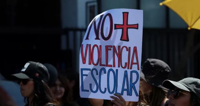 Dos menores son los autores de amenazas a colegios de Arica: querían hacer una broma y no tener clases