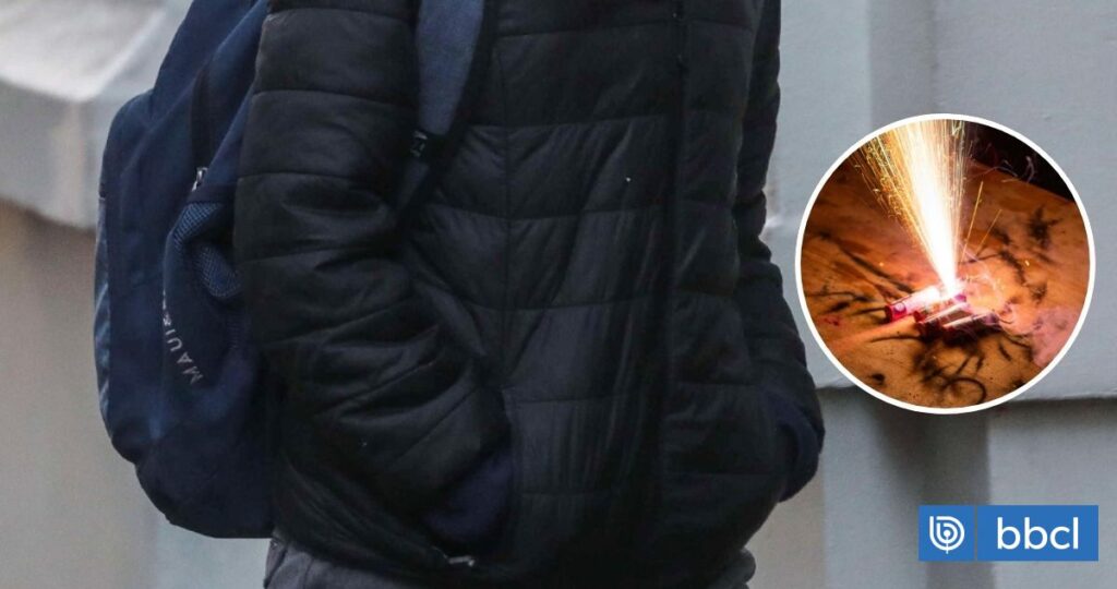 Estudiante arriesga la cancelación de su matrícula tras lanzar petardo a compañero en Temuco