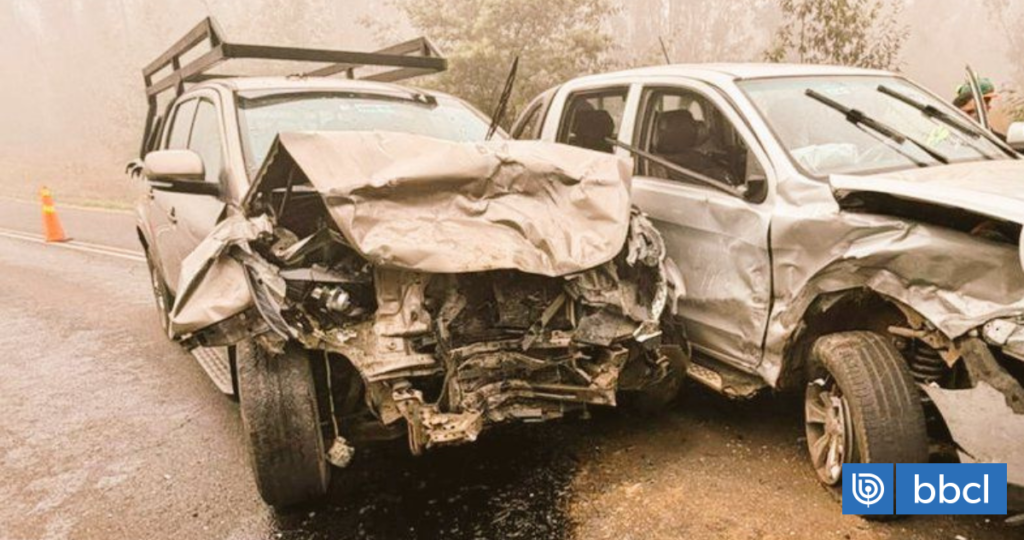 Cuatro lesionados deja violenta colisión frontal entre camionetas en Santo Domingo