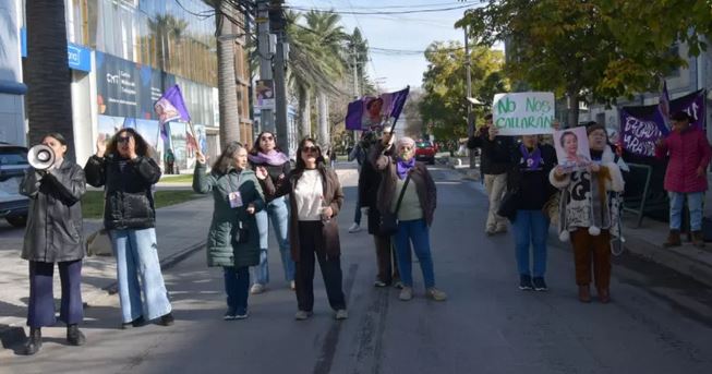Parece un chiste o una metáfora: familiares de concejala desaparecida critican investigación