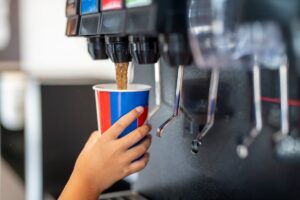 Un gran estudio relaciona algunos conservantes alimentarios con mayor riesgo de cáncer | Salud y bienestar