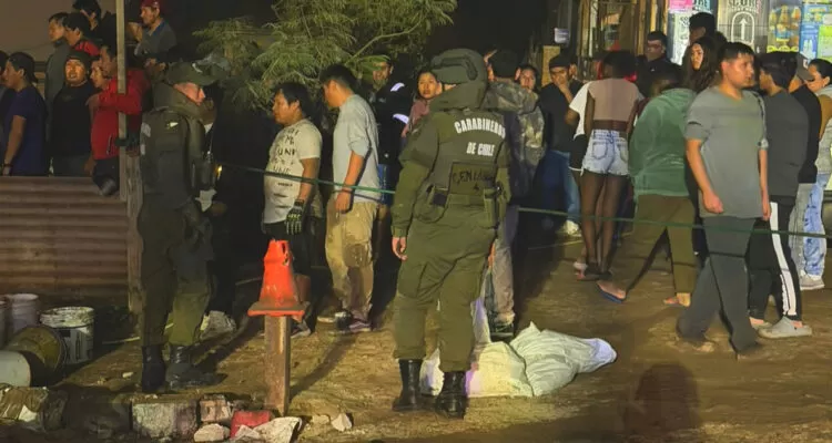 Tragedia en Antofagasta: un menor de edad fallecido y 49 damnificados deja incendio en campamento