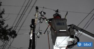 Más de 7 mil clientes de Enel siguen sin suministro eléctrico por intensas lluvias y vientos en la RM
