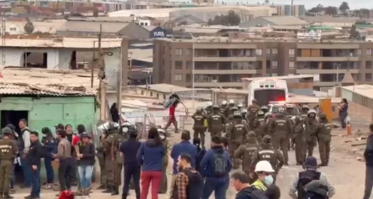 VIDEO: Con gran despliegue policial inicia desalojo de Cerro Chuño en Arica, foco de crimen organizado