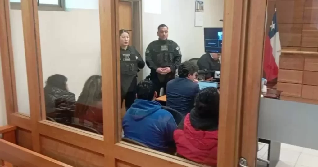 Madre de víctima involucrada: prisión preventiva para acusados de homicidio frustrado en Punta Arenas
