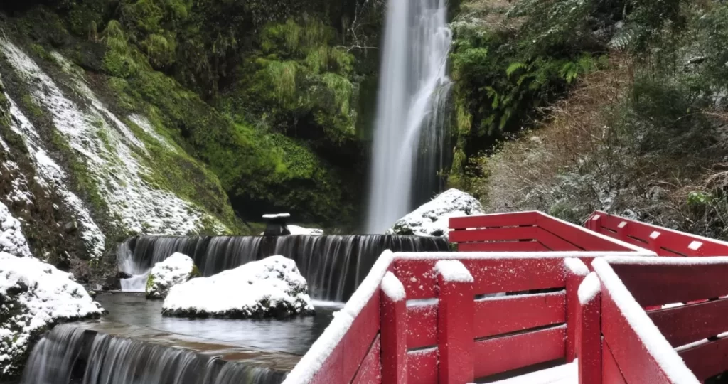 Se acaban las termas geométricas de Coñaripe… pero inicia una exactamente igual