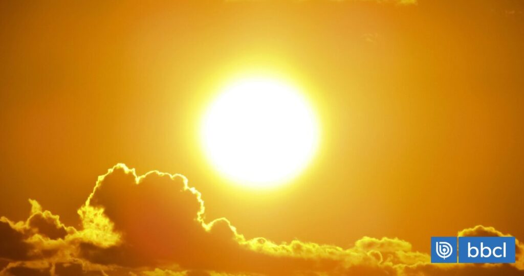Emiten alerta por altas temperaturas extremas y viento hasta 70 km/h para regiones de Arica y Tarapacá