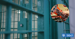 Robó dos paquetes de galletas y pasó casi 2 años en la cárcel antes de ser absuelto en segundo juicio