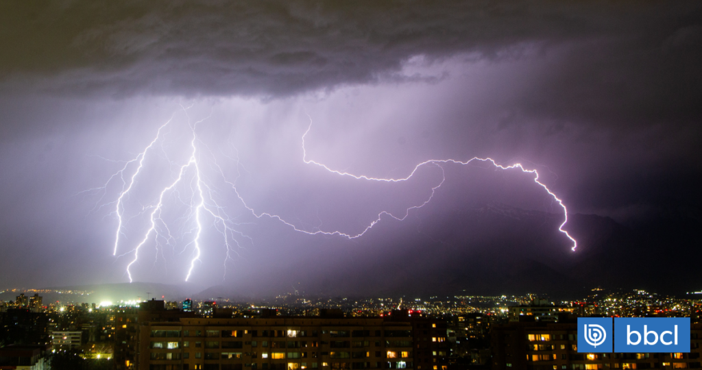 Tormentas eléctricas se registrarían en 9 regiones por sistema frontal: revisa las zonas afectadas