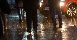 Se viene el primer temporal de la primavera: emiten alerta por lluvias hasta 105 mm en seis regiones
