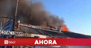 Incendio estructural afecta a locales comerciales en sector balneario de Cartagena