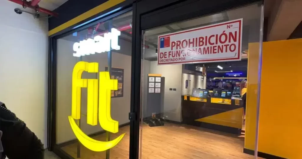 Gimnasio Smart Fit estaba tan lleno que terminó con prohibición de funcionamiento en Antofagasta